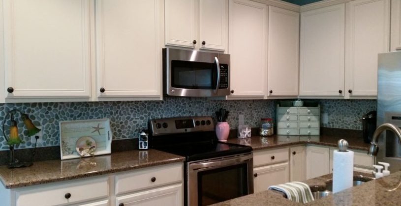 Best Order Laminate Countertops Online Backsplash Tiles Mississauga L Shaped With Island Layout Multiple Pendant Lights One Fixture Stove Pipe Living Room Cabinet Design 826x465