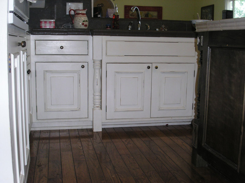 Best Painting Kitchen Cabinets Distressed White Painted