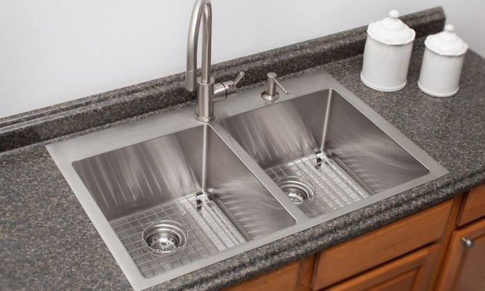 Breathtaking Stainless Steel Kitchen Sink HF3322 2 Lifestyle 1461066485237
