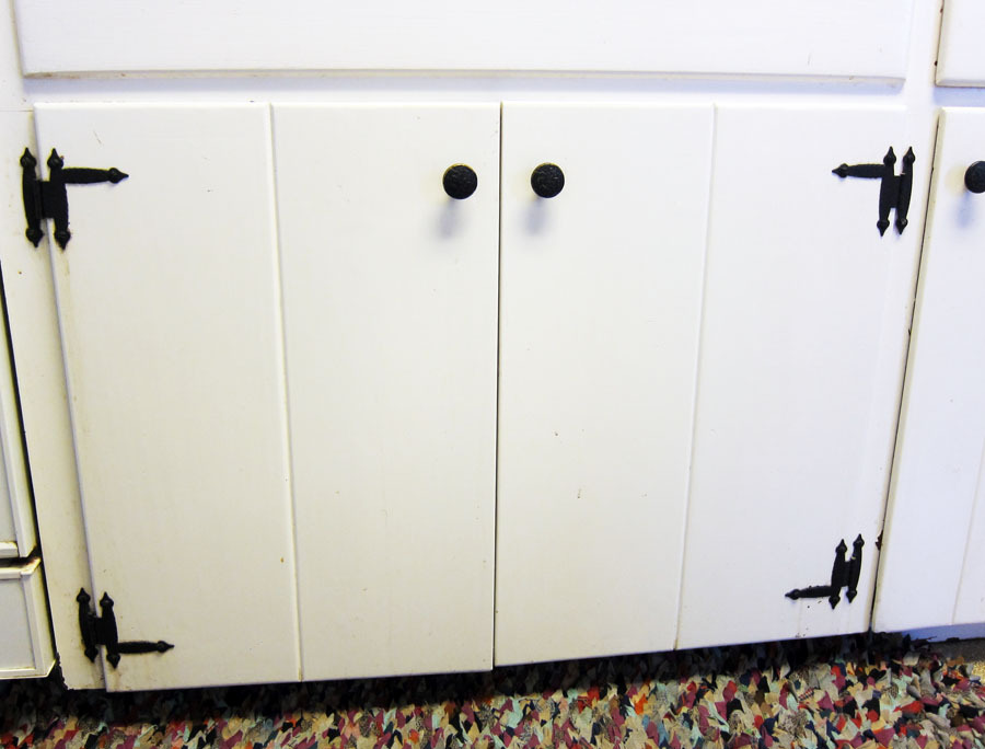 Cute Vintage Kitchen Cabinet Hinges White