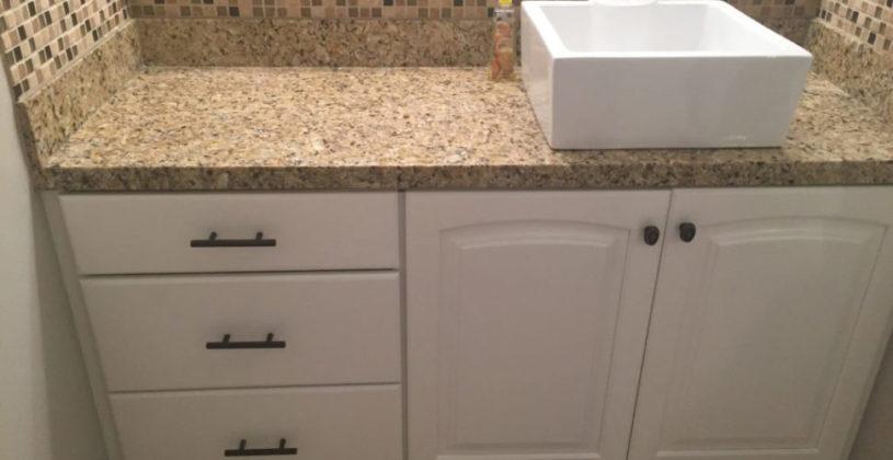 Excellent What Type Of Paint To Use On Bathroom Cabinets Painting For Refinishing Vanity Grey Painted Can You Oak 970x728