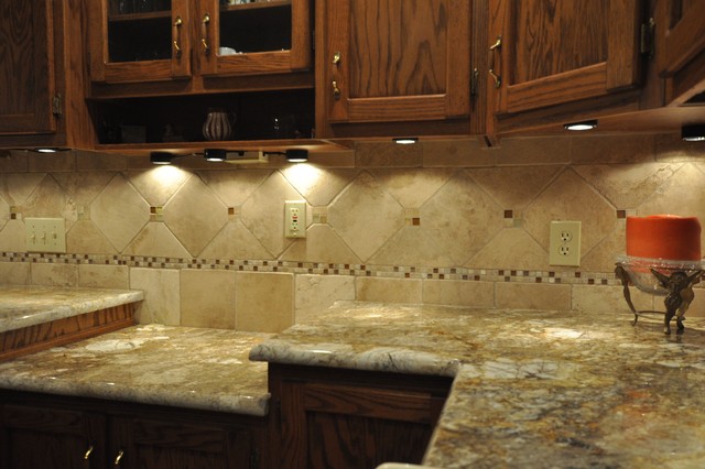Fascinating Pictures Of Granite Kitchen Countertops And Backsplashes Eclectic