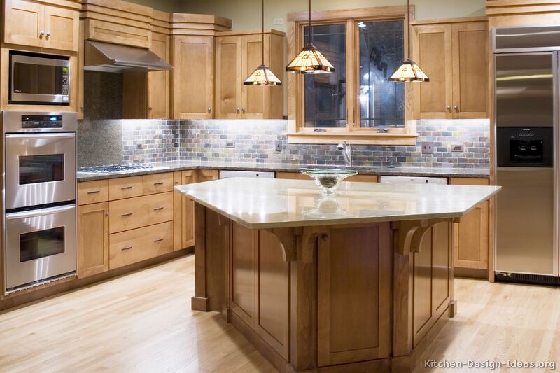 Good Kitchen Cabinets Craftsman Style Traditional Light Wood 004a S2868918 Island Pendant Lights