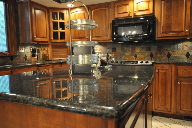 Lovely Pictures Of Granite Kitchen Countertops And Backsplashes Eclectic